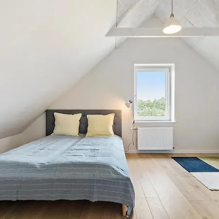 3 Bedroom Awesome In *